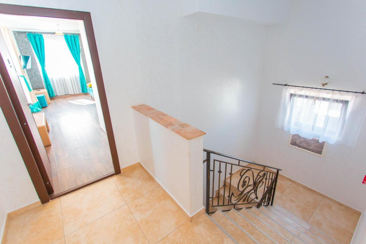 Aparthotel Sorriso Mamaia Nord Năvodari Esterno foto