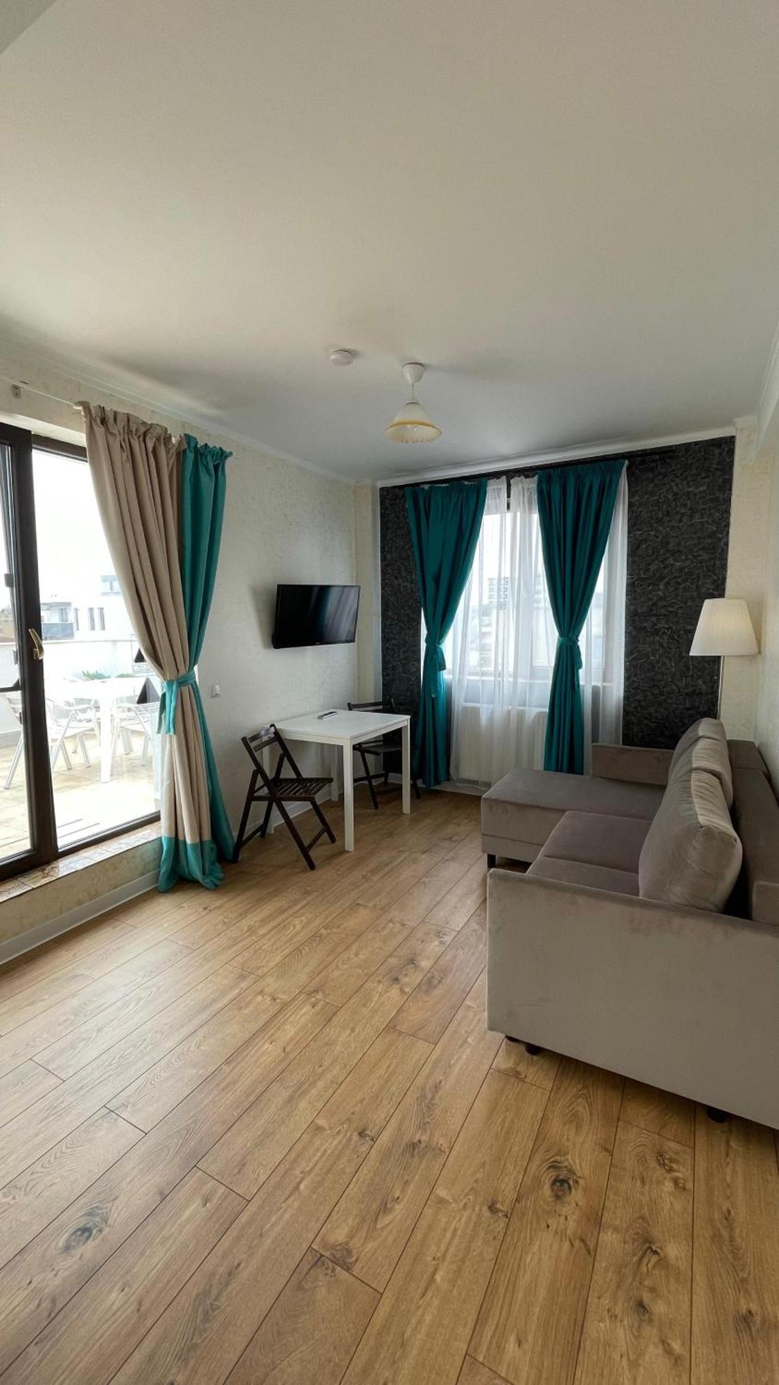 Aparthotel Sorriso Mamaia Nord Năvodari Esterno foto