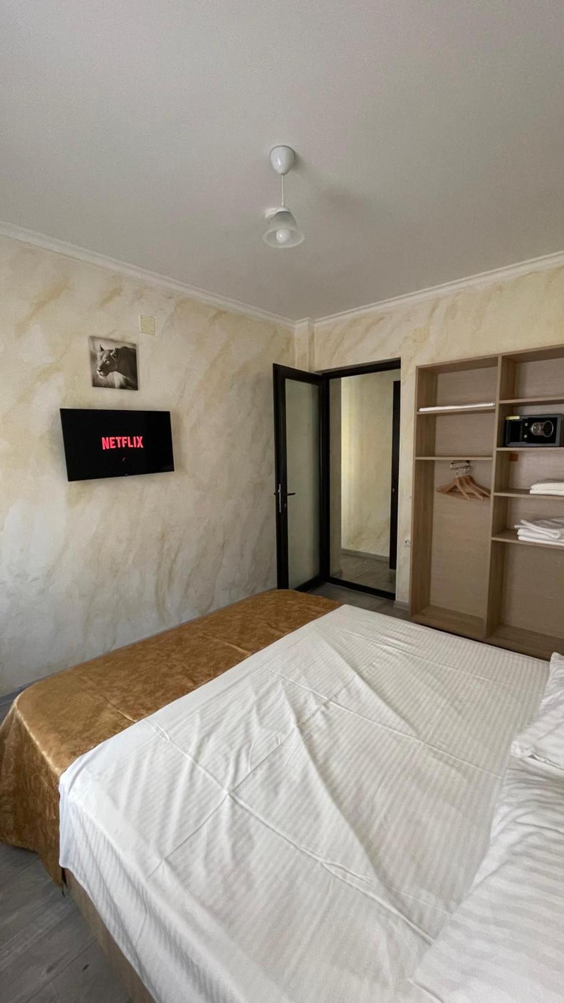 Aparthotel Sorriso Mamaia Nord Năvodari Esterno foto