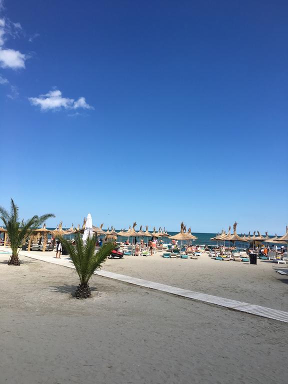Aparthotel Sorriso Mamaia Nord Năvodari Esterno foto